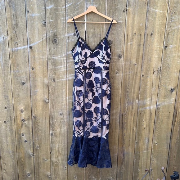 Navy Blue Floral Mesh Lace Bustier Trumpet Midi Dress ๐ฟ - Picture 8 of 11